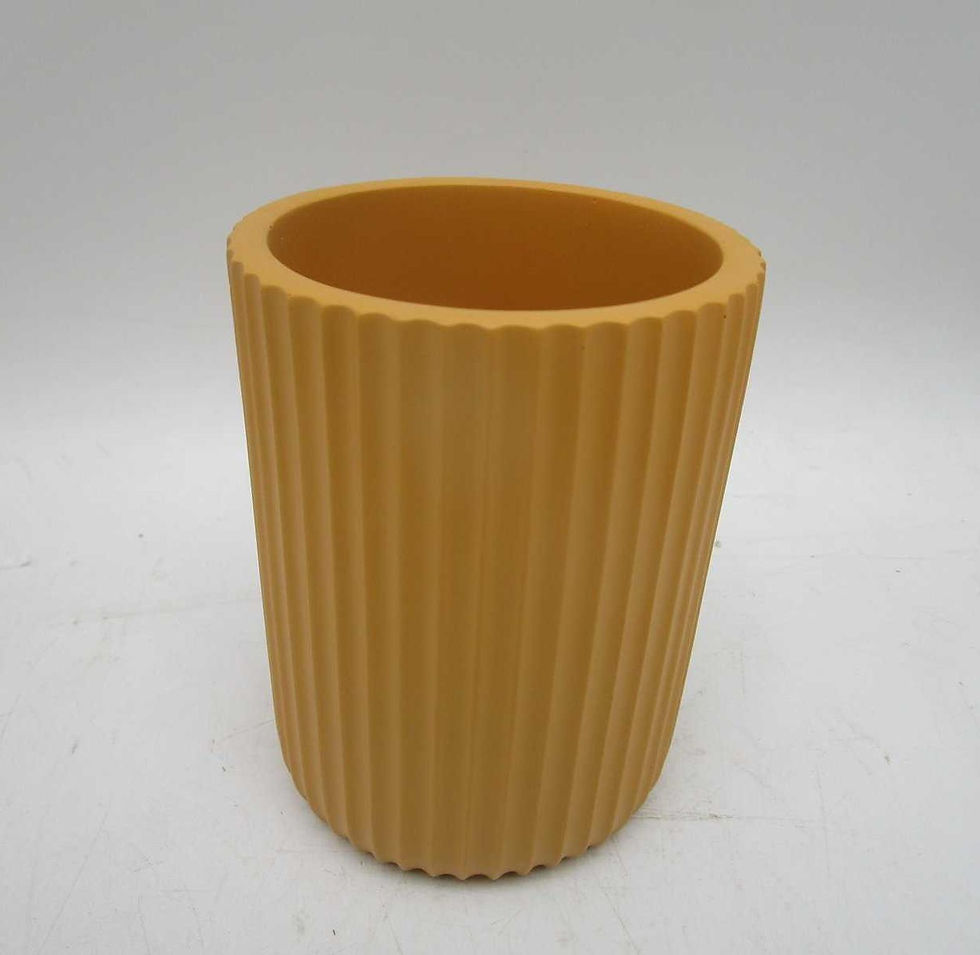 Cup rounded streaked polyresin