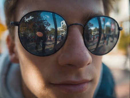 How to Spot and Stop Smart Glasses From Spying On You