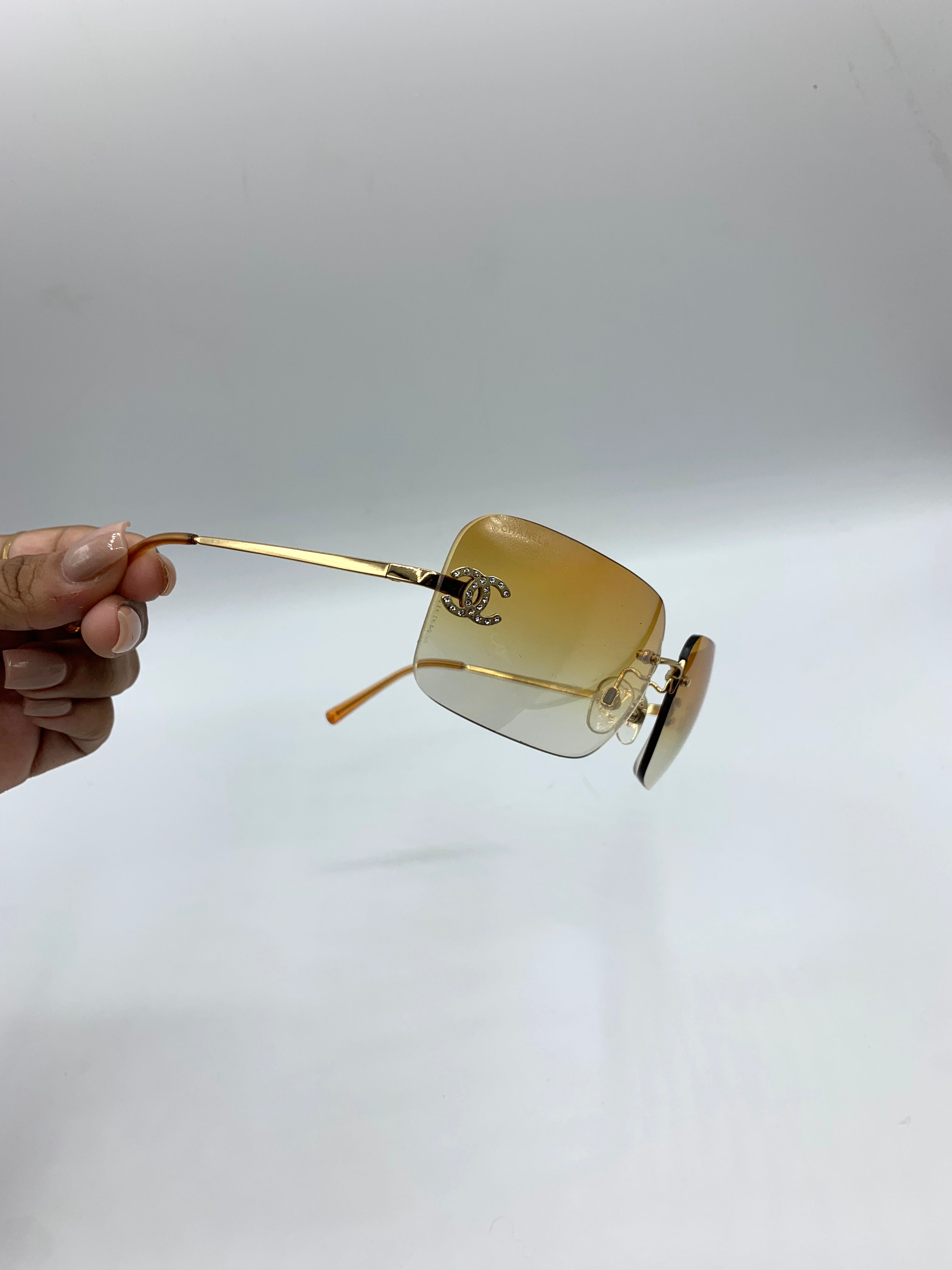 CHANEL CC Sunnies