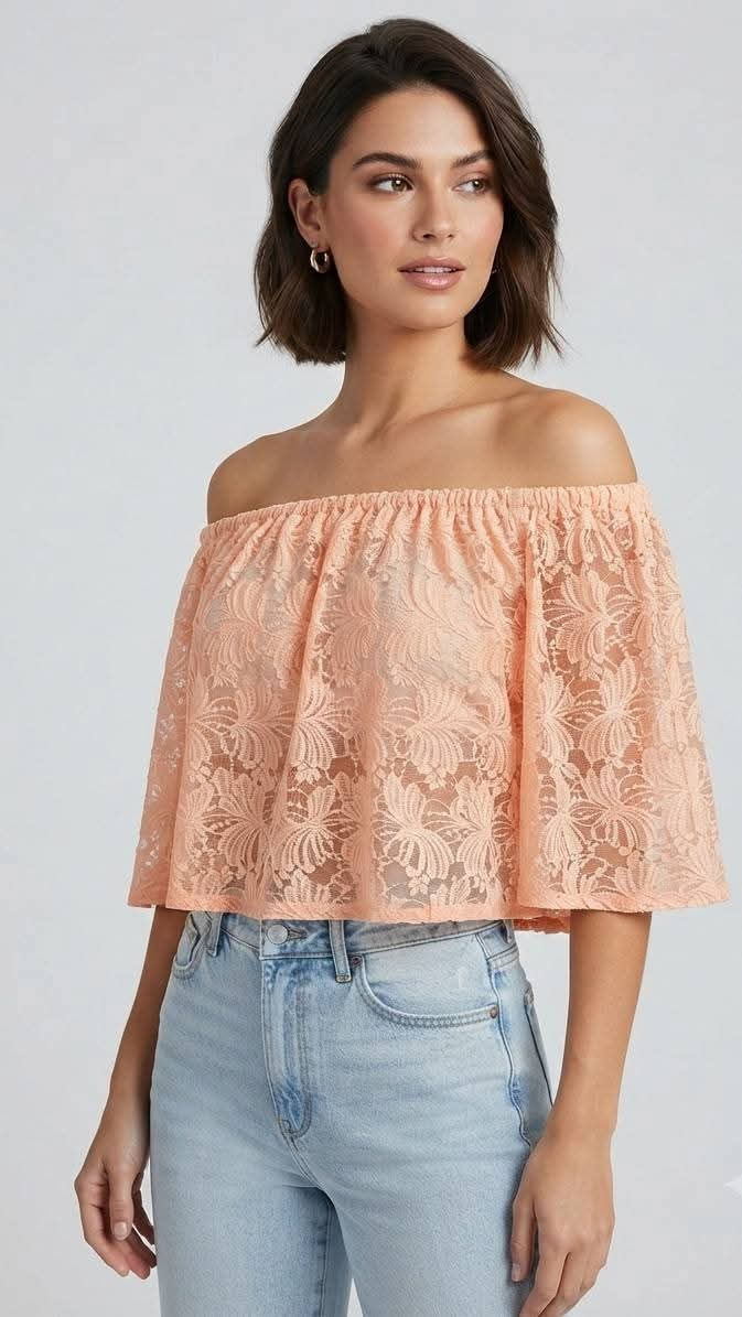 Haut style Bardot en dentelle T-Unique