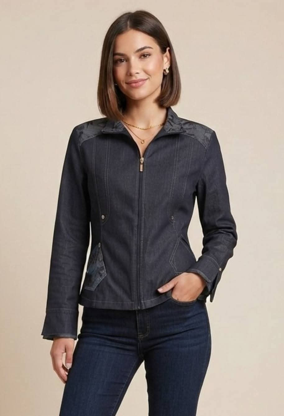 Veste en jean cintré T-40 Armand Thiery Neuve