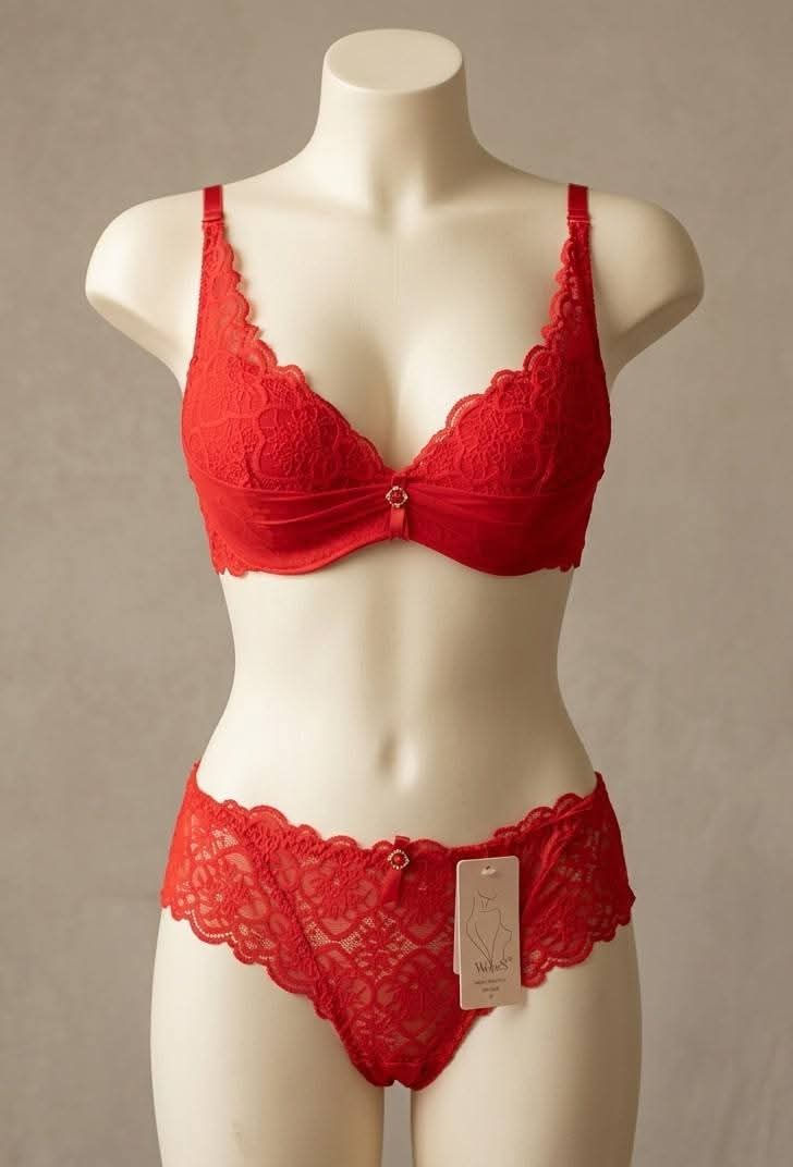 Miniature : Ensemble de lingerie dentelle rouge  Neuf 95B / L