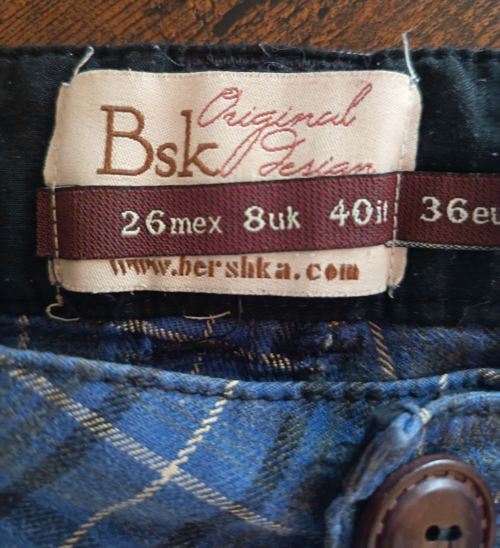 Miniature : Short a Carreaux Bershka T-36
