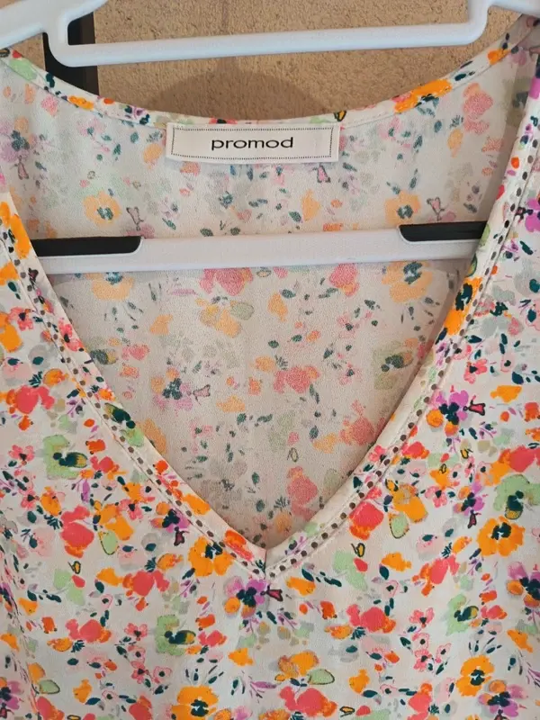 Miniature : Jolie robe Fleurie Promod T-36 