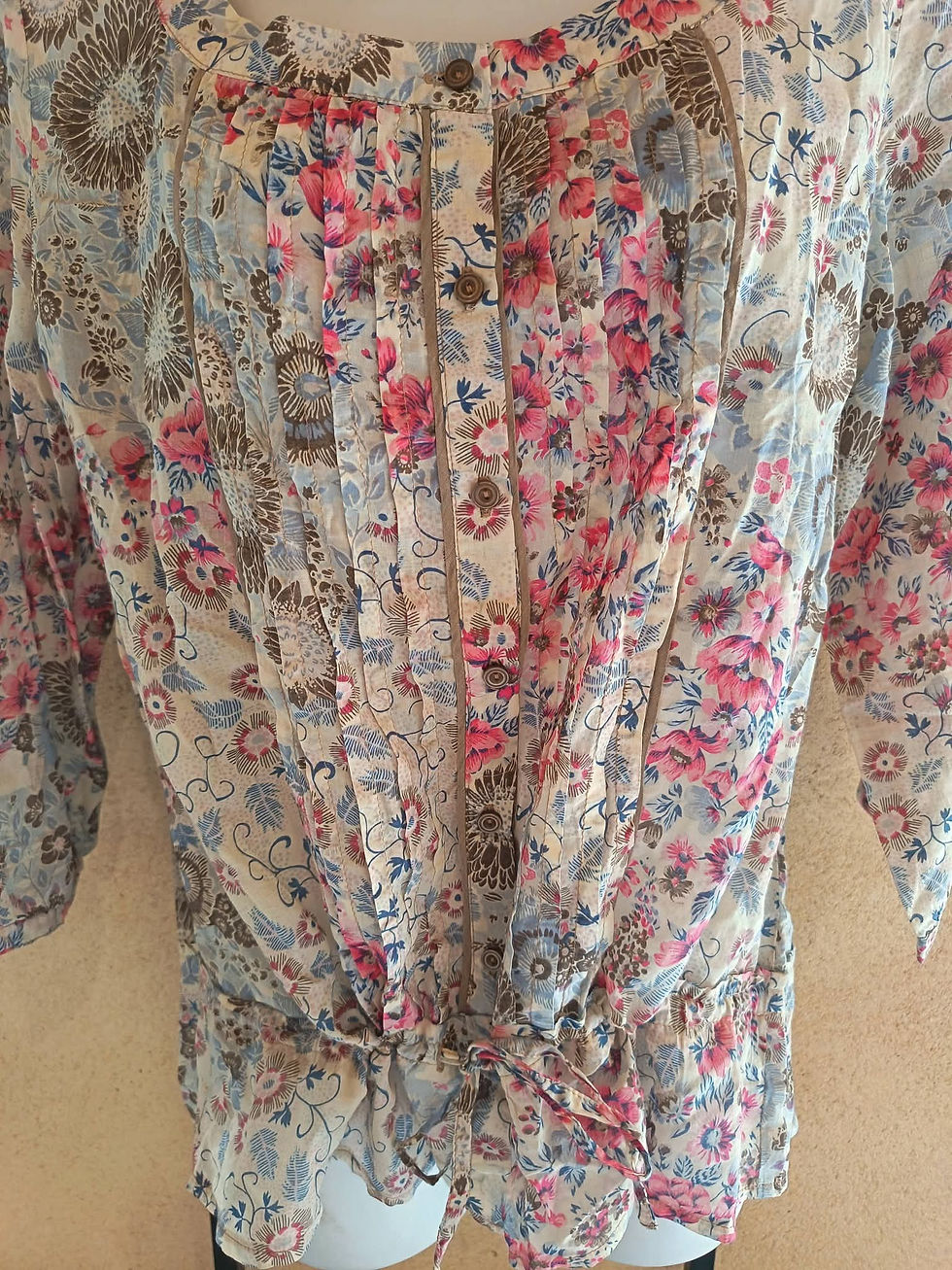 Miniature : Blouse d'été légère et fluide fleurie Armand Thiery T-38