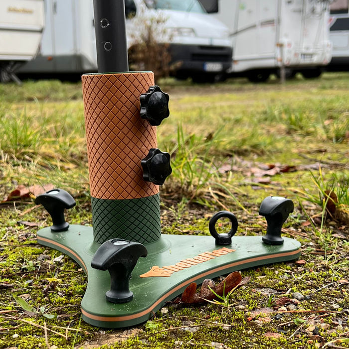 SunLock Sonnenschirmadapter montiert auf der stabilen SheltaFlex Base