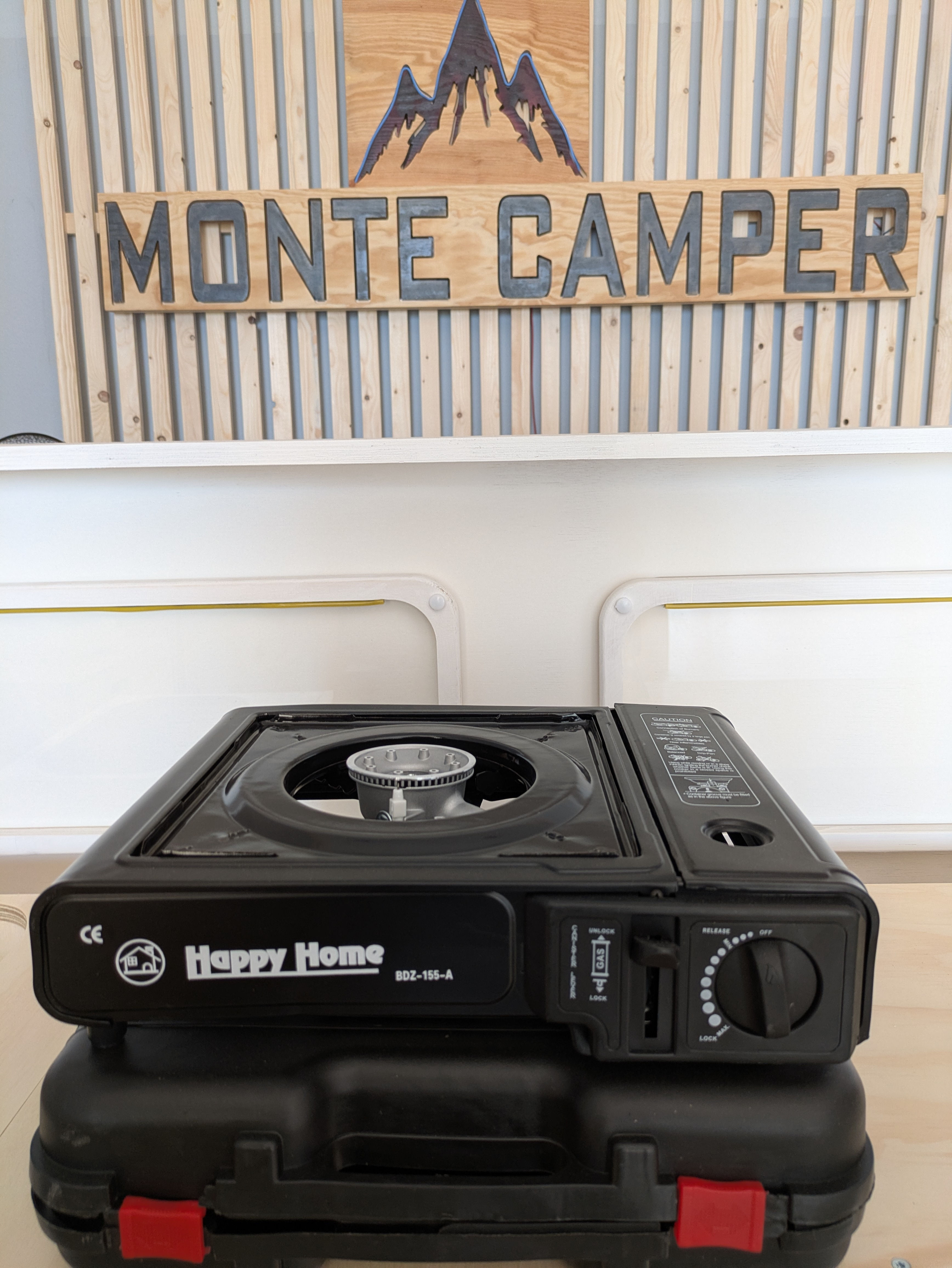 Hornillo / cocina de gas portátil para camper con maletín de protección