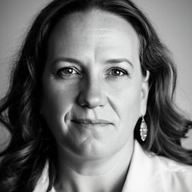 Sarah Hines profile_edited_edited.jpg