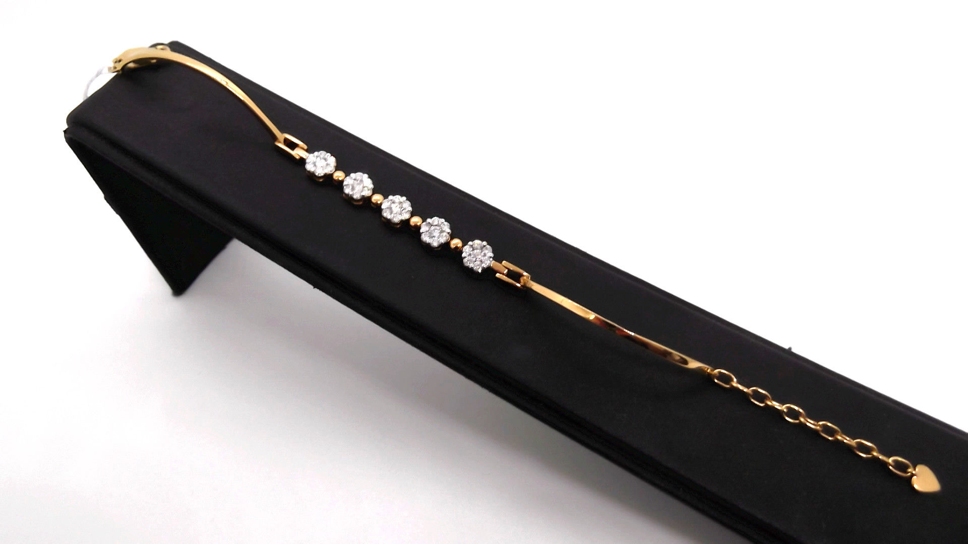 18K GOLD DIA BRACELET 5/50P 30/150P