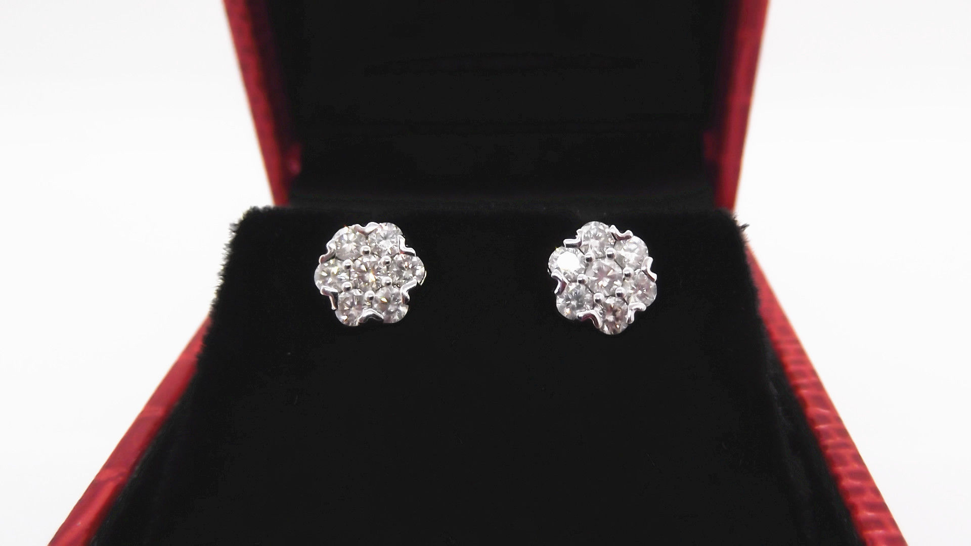 18K WHITE GOLD DIA EARSTUD 14/112P