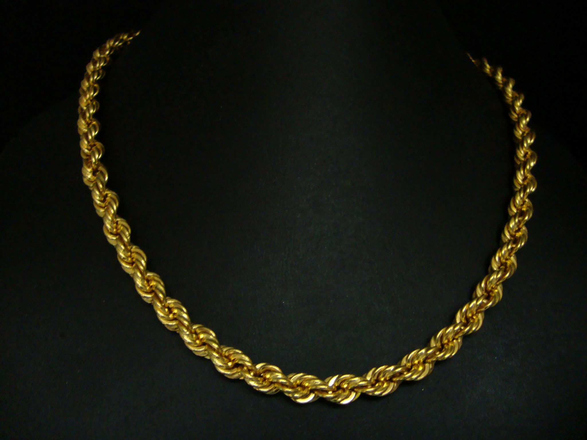916 GOLD CHAIN