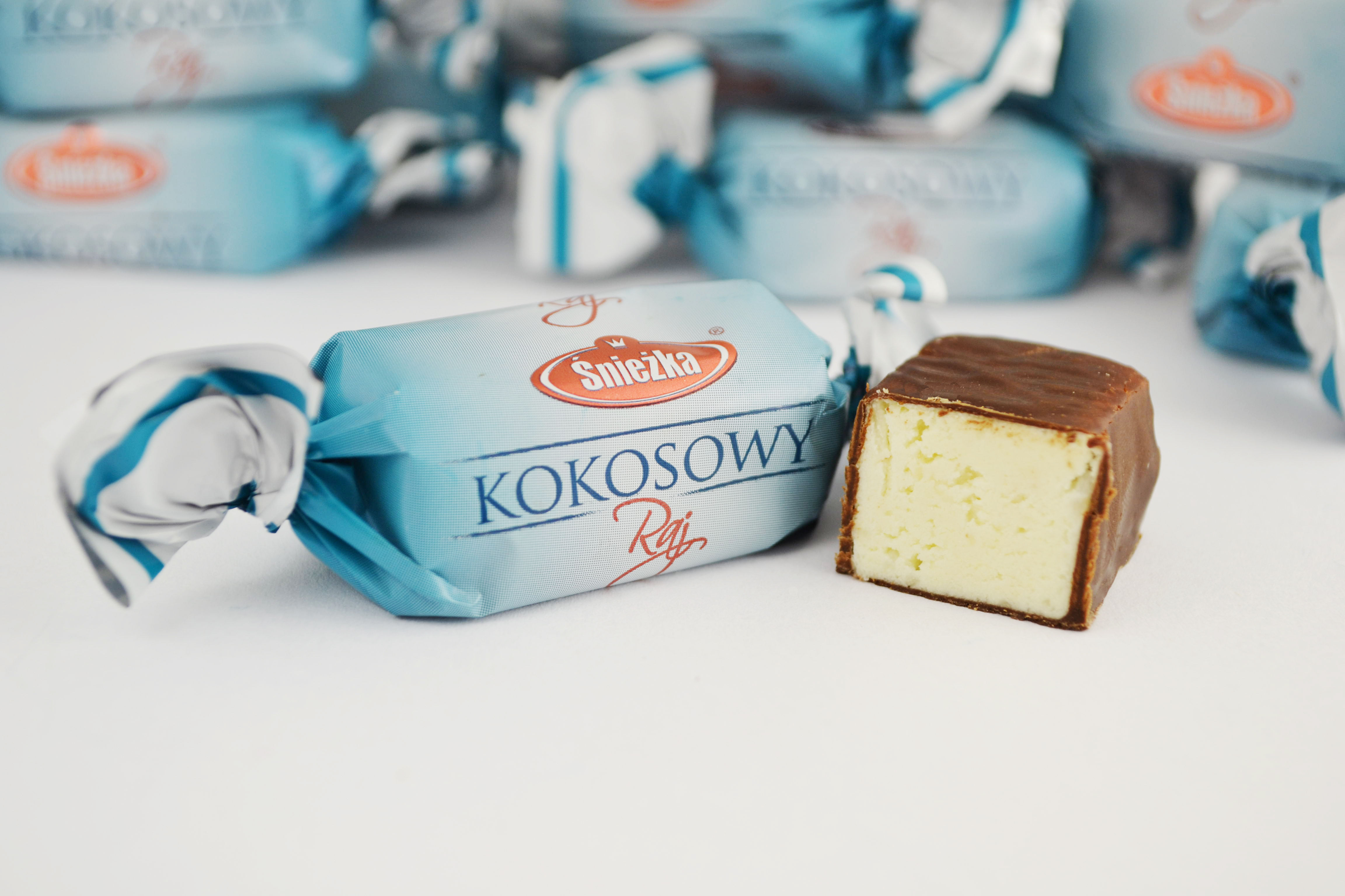 Bombon con relleno de coco