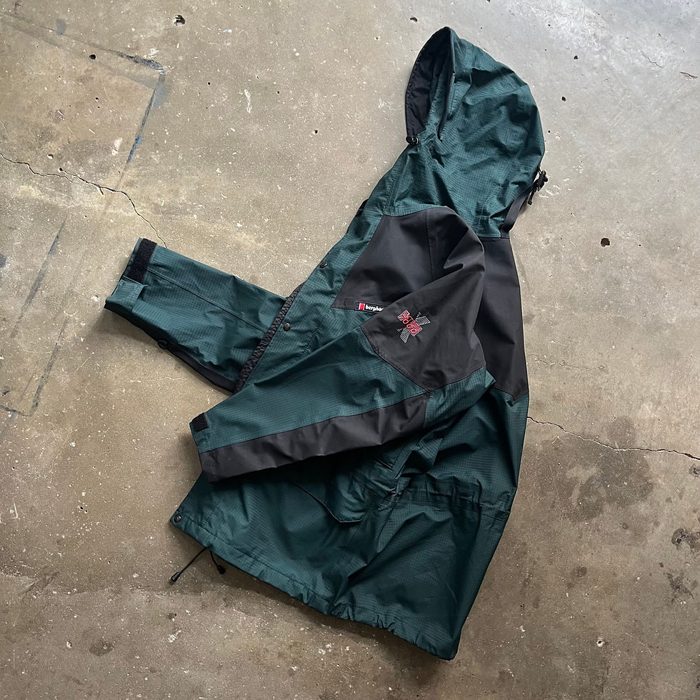 BERGHAUS 3000 EXTREM MOUNTAIN JACKET L