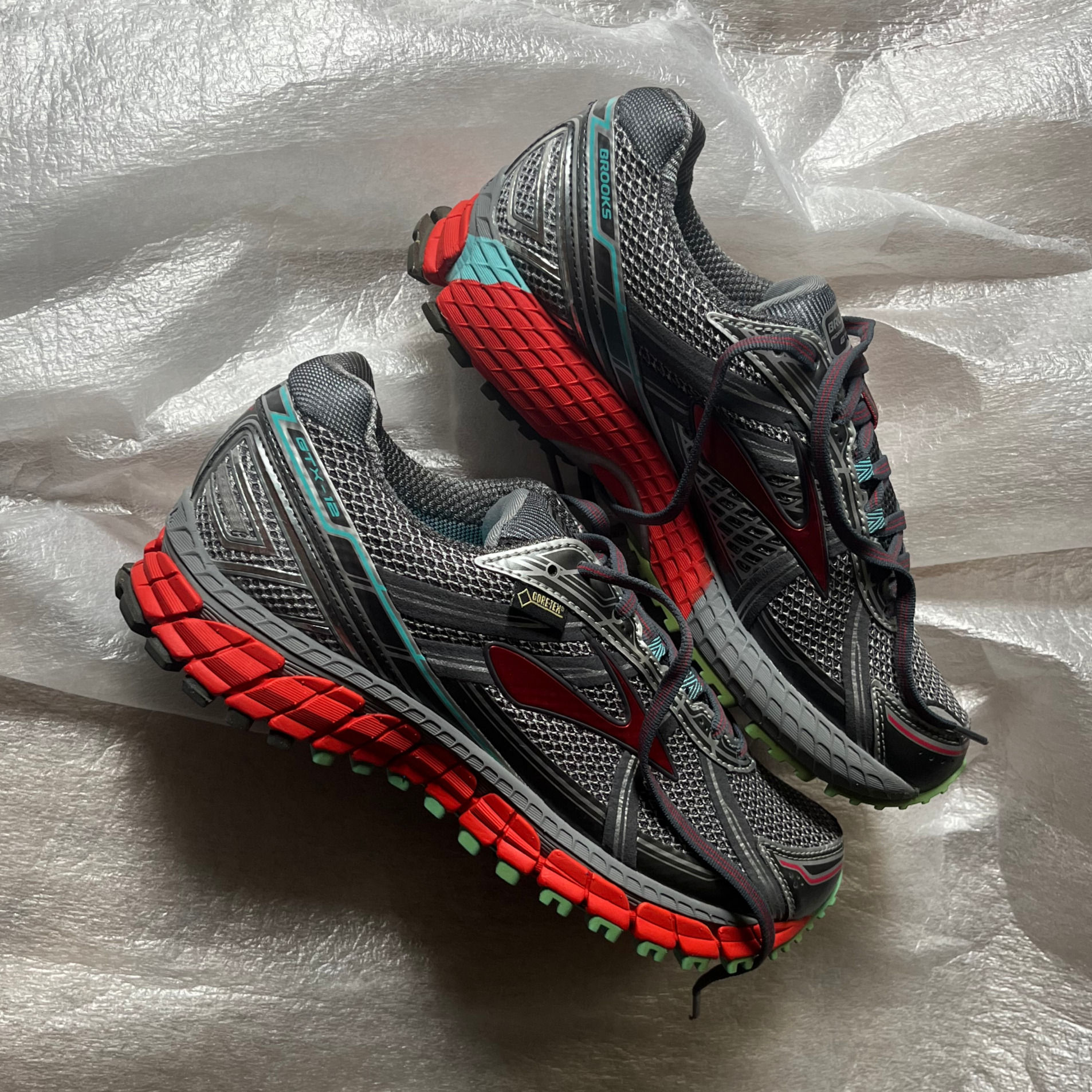 BROOKS GTX12 US 9 EU 40.5