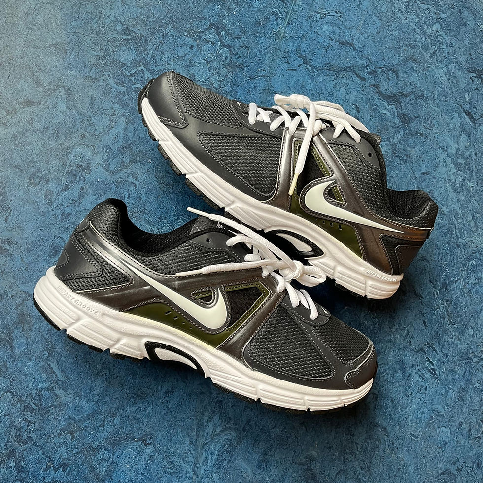 NIKE DART US 10 EU 44