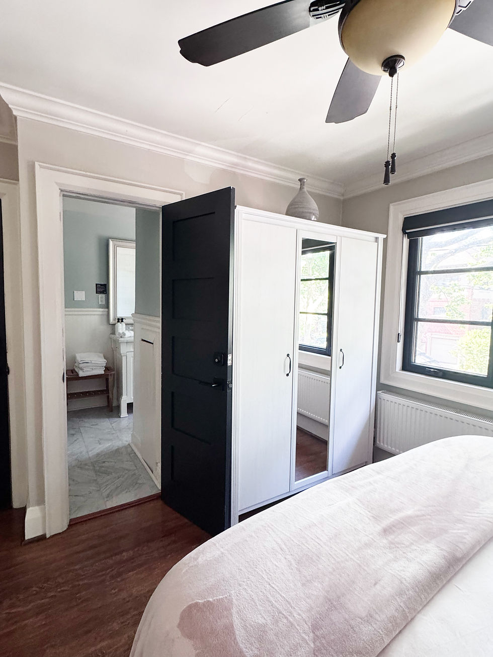 BedroomCloset_3.jpg