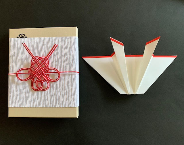【水引の飾り結び　お神酒結び　生徒様の作品】折形、水引カルチャー俱楽部