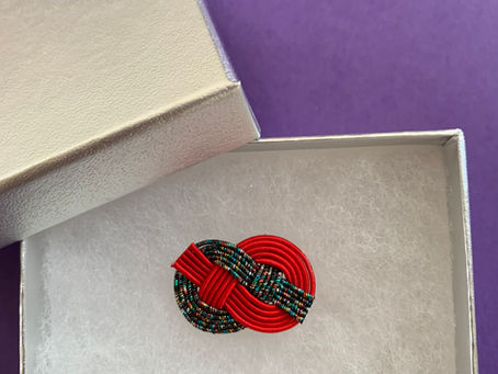 【水引アクセサリー ピンバッチ】M・Rオフィス 折形礼法、水引カルチャー倶楽部