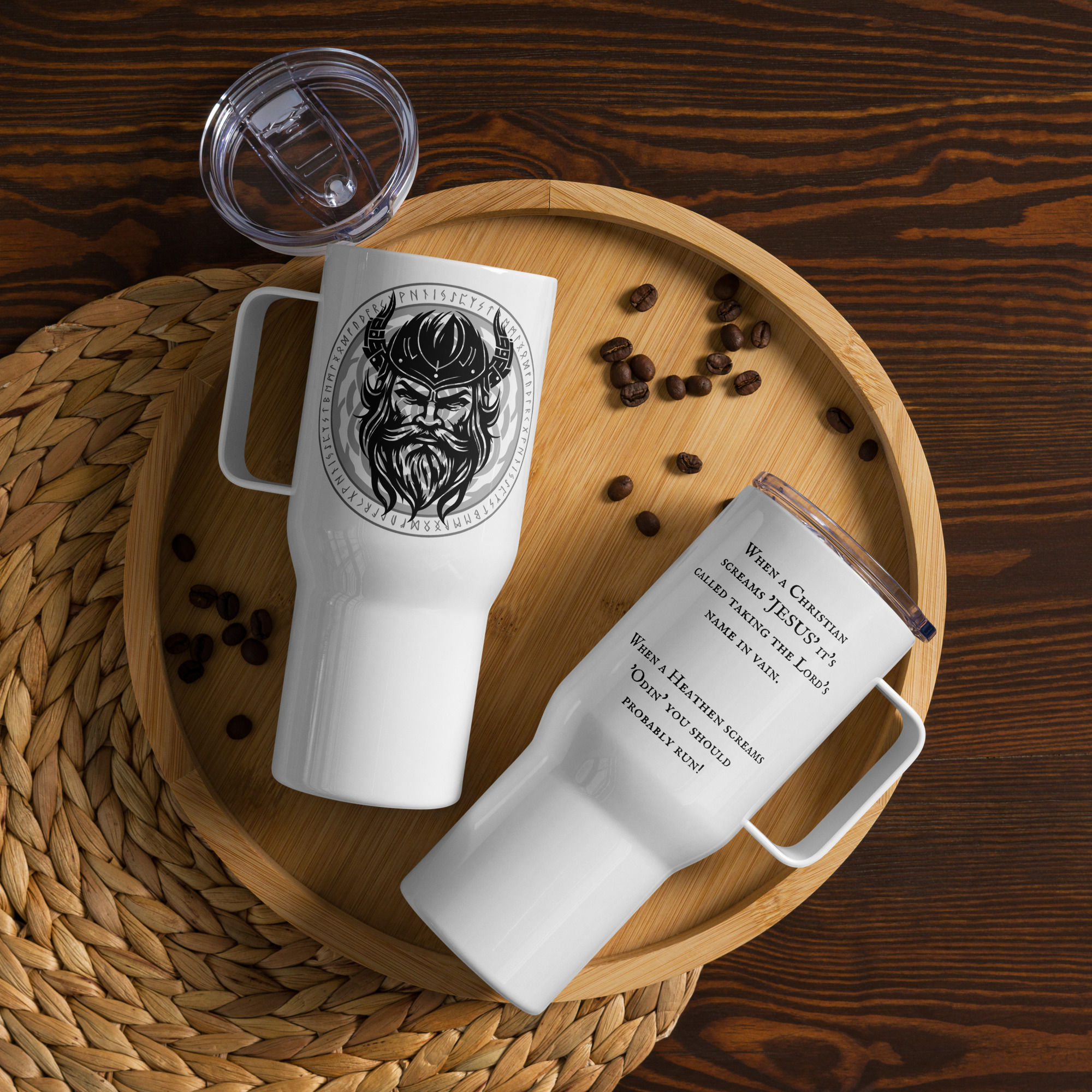 Travel mug with a handle