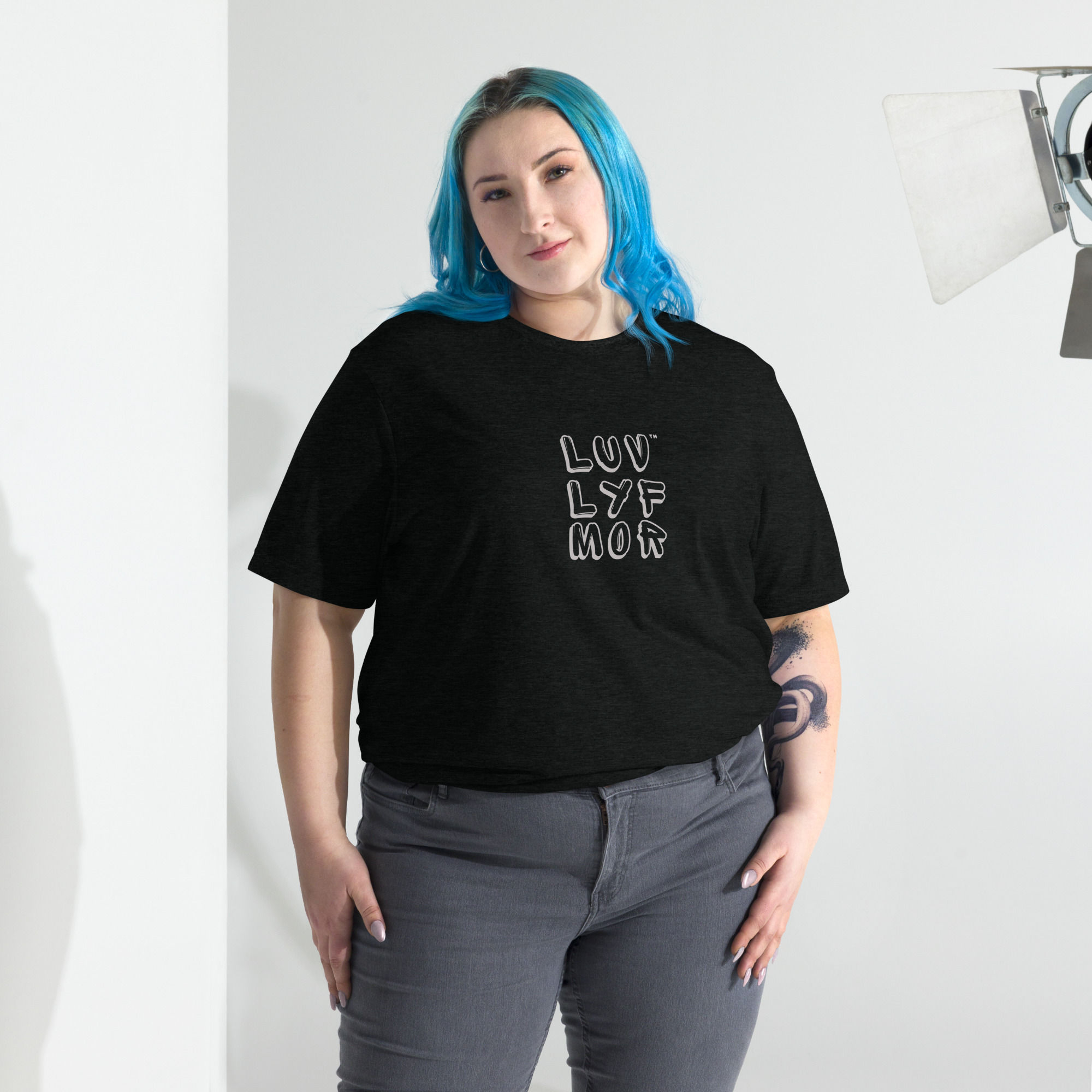 LUVLYFMOR™ Short sleeve t-shirt