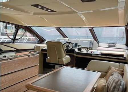 Azimut 60