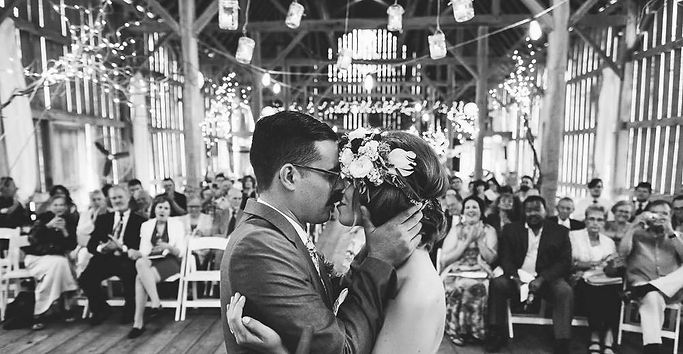gatherings-on-the-ridge-barn-wedding-rural-wisconsin-outdoors-laura-ryan-0041_edited.jpg