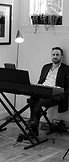 Justin Solo Pianist