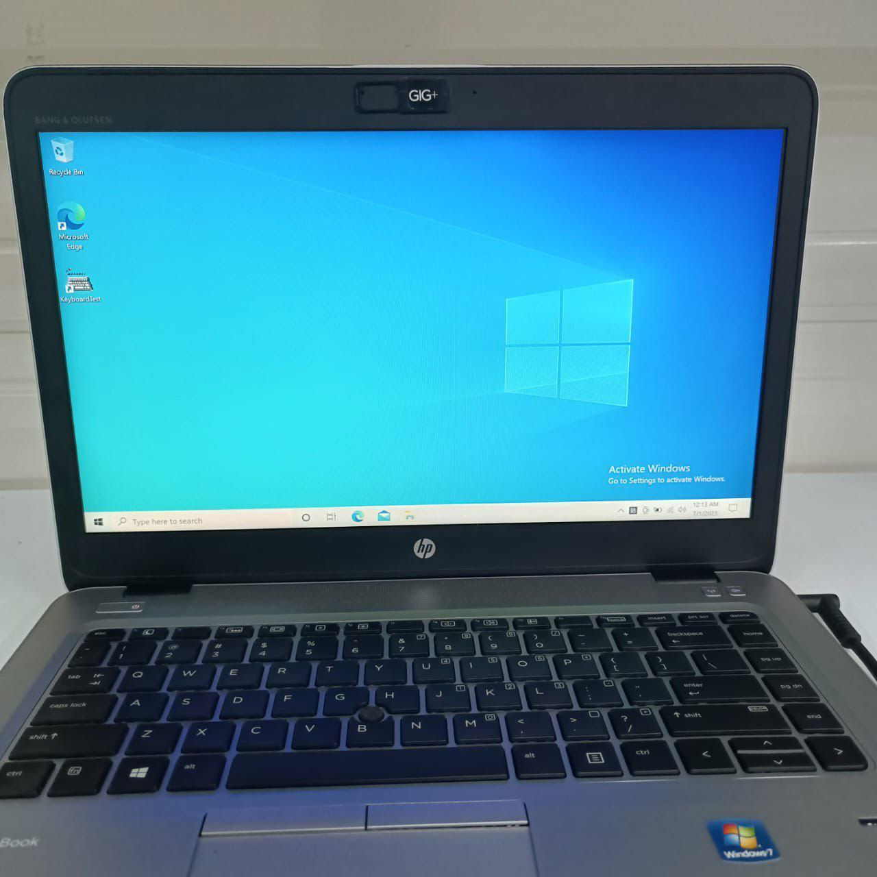 HP Elite Book 745
