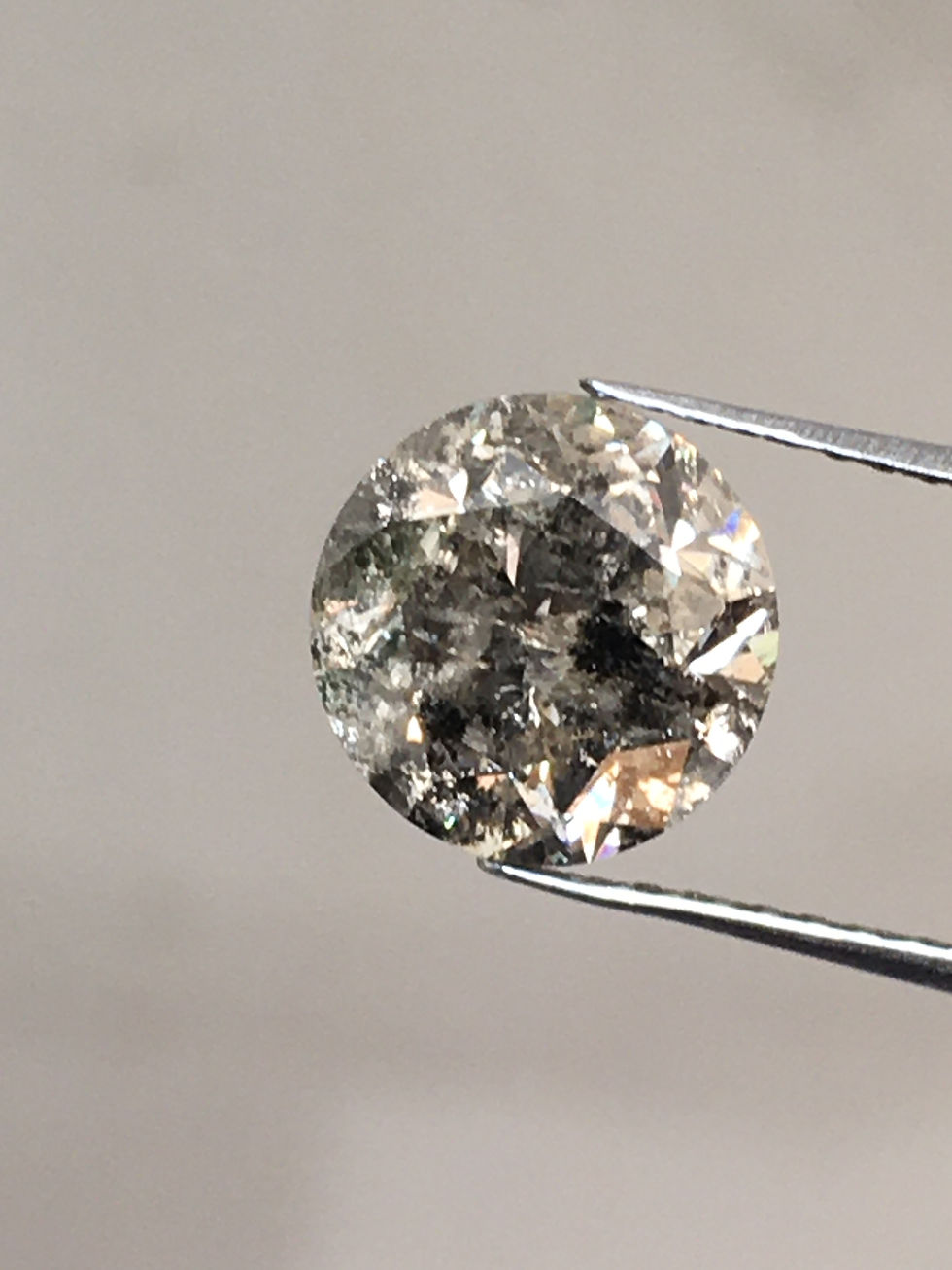 2.0 CT 7.7 MM Natural Salt and Pepper Round Cut Brilliant cut Diamond