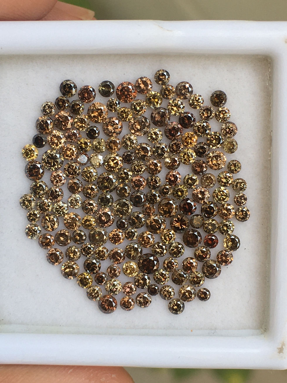 Thumbnail: 5.67 CT 1.5 to 2.6 MM Natural Loose Round Brilliant cut Diamond Lot
