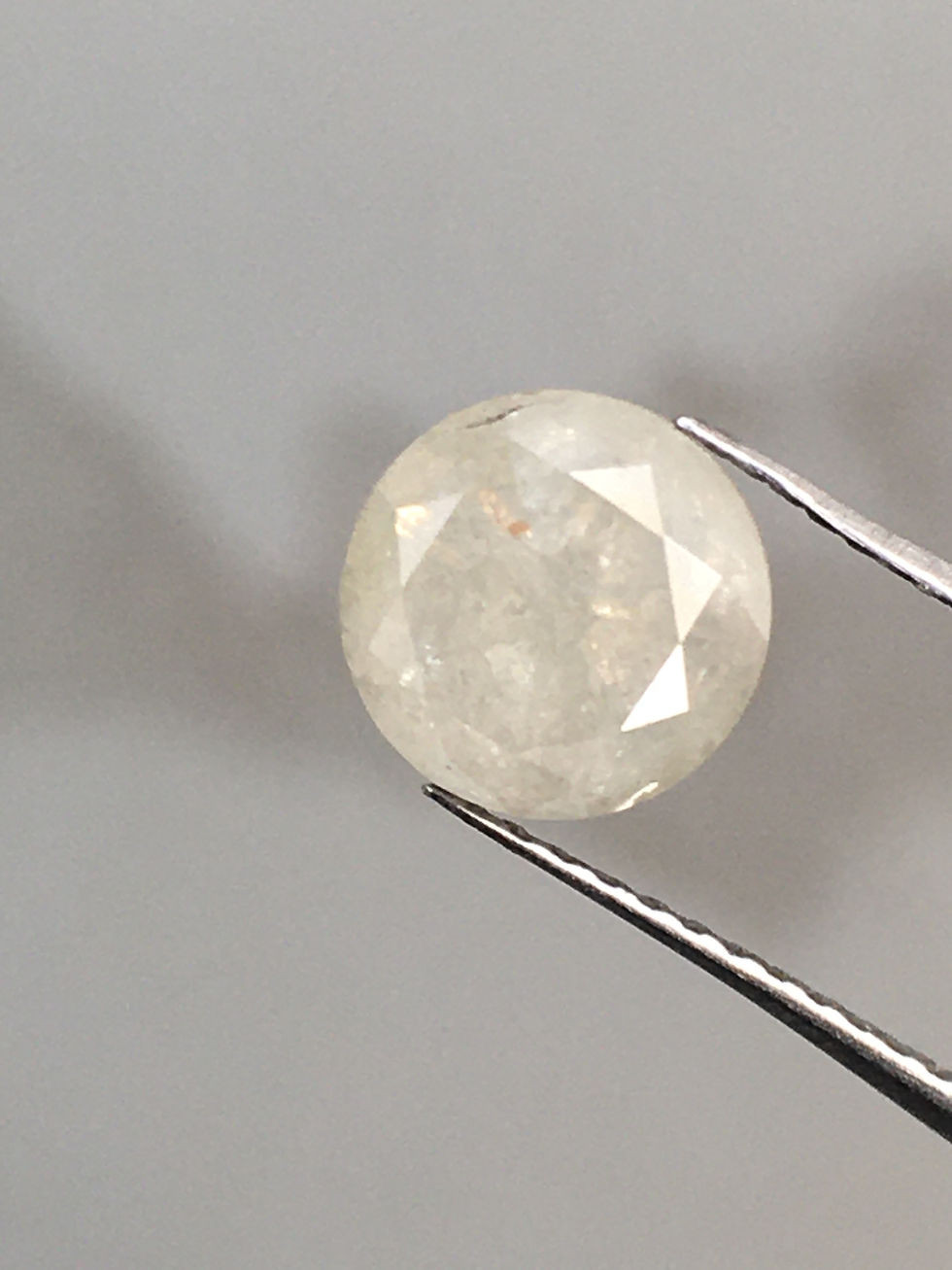 Thumbnail: 1.73 CT 6.6 MM Natural Round Cut Salt and pepper Brilliant cut Diamond