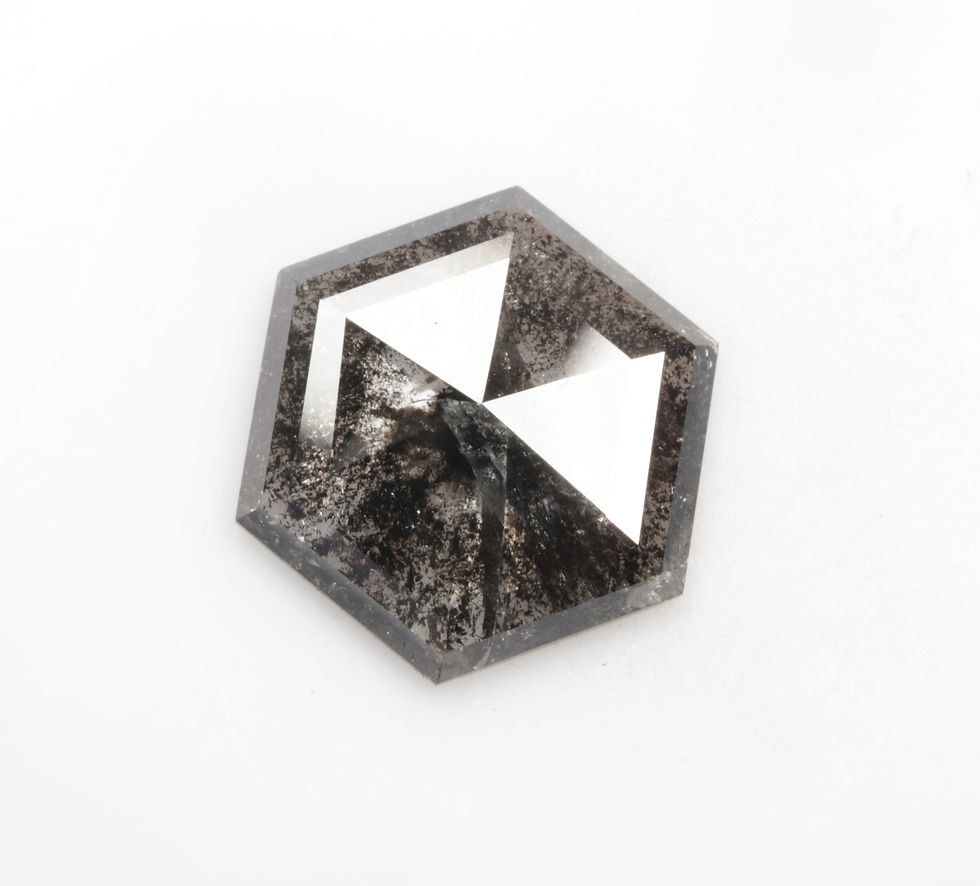Thumbnail: 5.36 CT 15.5 X 13.5 MM Hexagon cut Natural Salt and Pepper Diamond for Jewelry