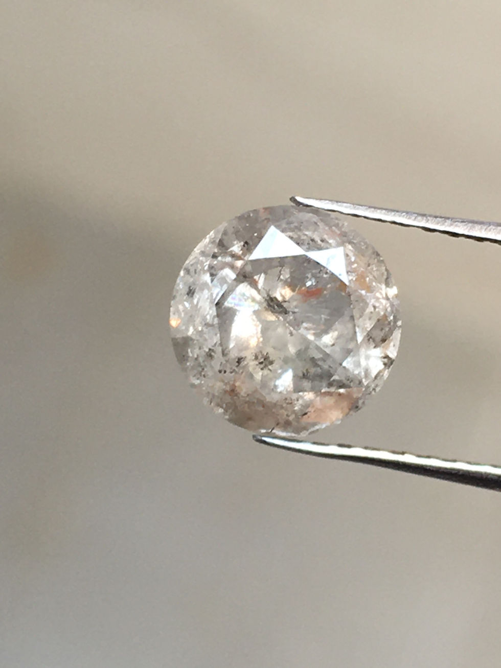1.32 CT 7.1 MM Natural Salt and Pepper Round Cut Brilliant cut Diamond