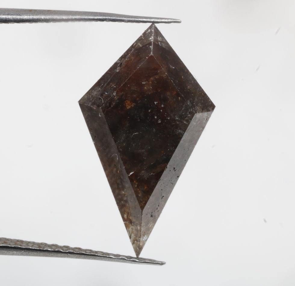 Thumbnail: 3.73 CT 16.1 X 9.4 MM Natural Loose Diamond Kite Shape Diamond Red/Black color