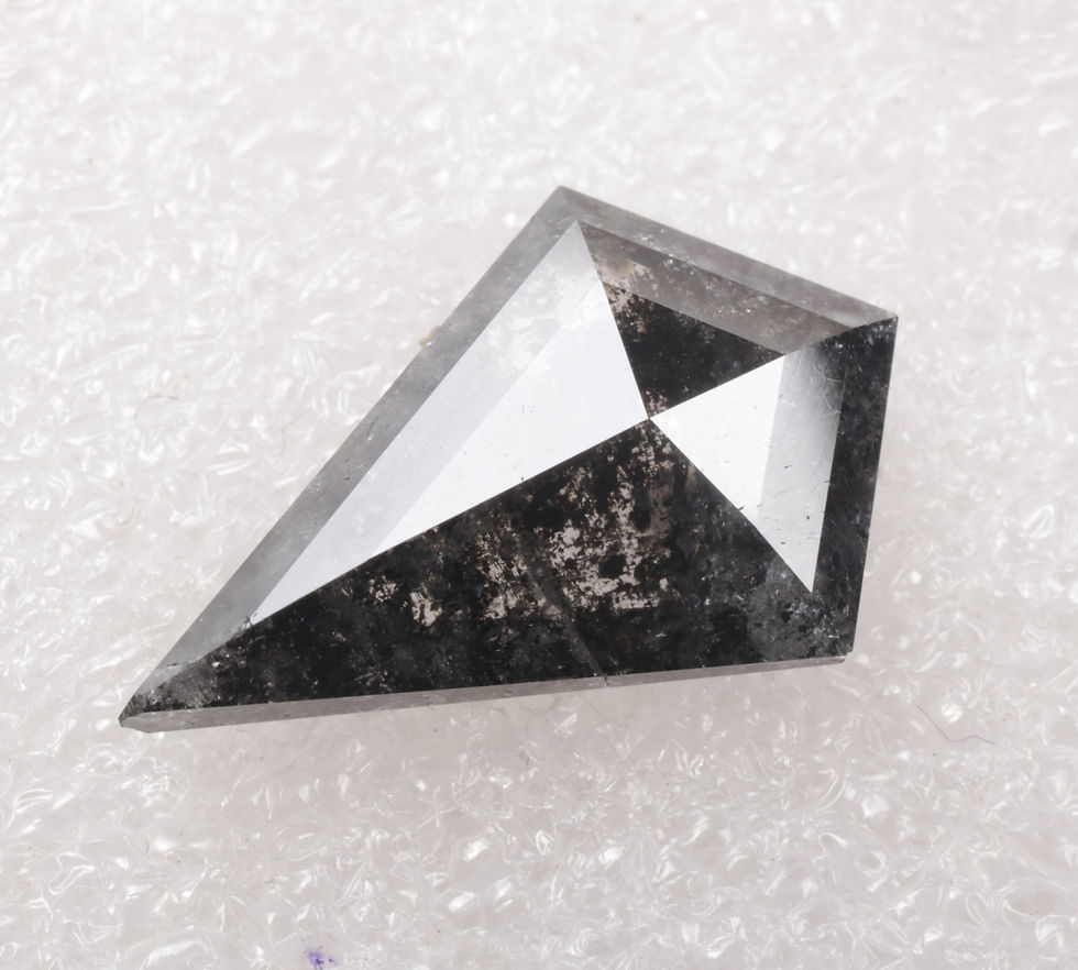 Thumbnail: 3.67 CT 15.8 X 9.9 MM Natural Loose Diamond Kite Shape Diamond Salt and pepper