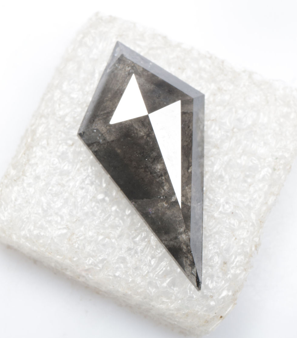 Thumbnail: 4.77 CT 20.3 X 10.4 MM Kite cut Natural Salt and pepper Diamond for Kite Ring
