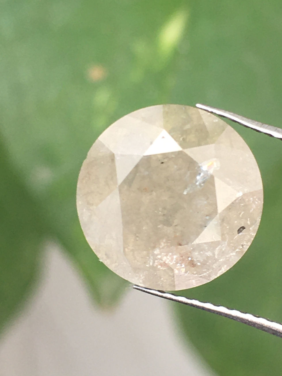 Thumbnail: 5.59 CT 10.5 MM Natural Round Cut Salt and pepper Brilliant cut Diamond