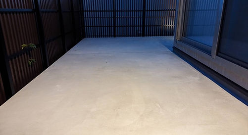 モルタルテラス　外構おしゃれ