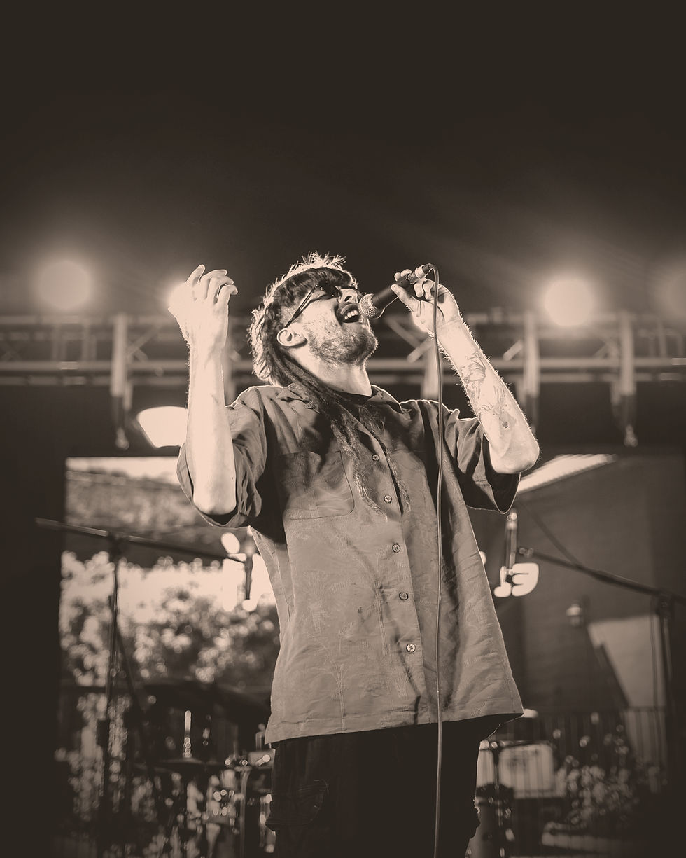 154 - 05-01-2023 Lanzamiento Cassata & Concierto Inestable - 8486_edited_edited_edited.jpg