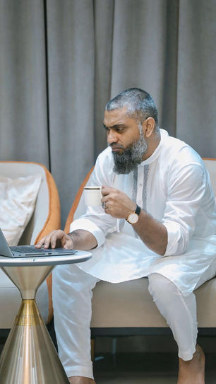 This Entrepreneur is Transforming Pilgrimage with Trust and Compassion through Al Gilani Travels India: Meraj Khan