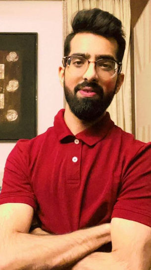 "Picturesque Lens!" | The Entrepreneurs of India Magazine Article of Yash Jhaveri