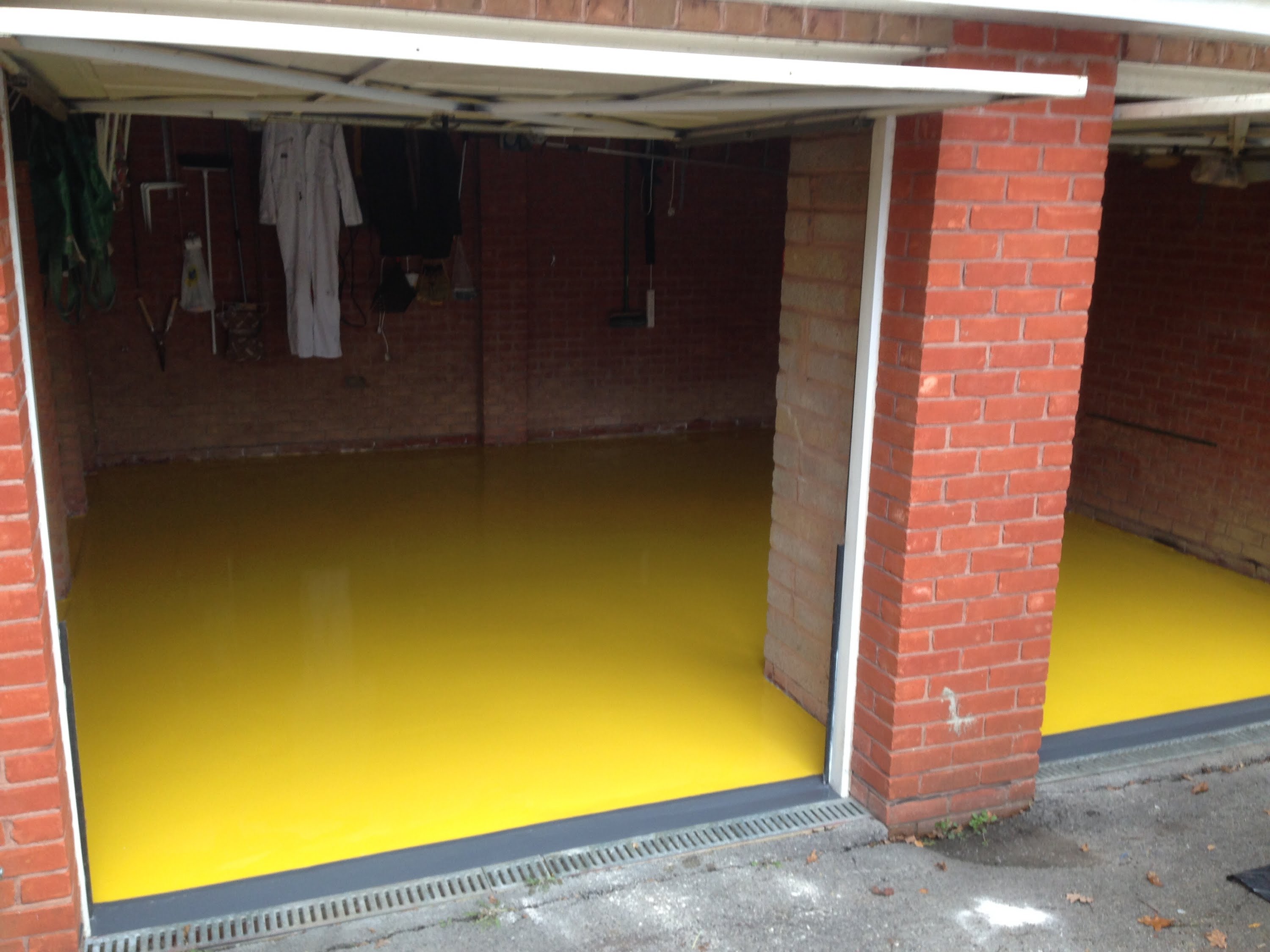 Epoxy & water based resin paint coats Bright Resing Flooring