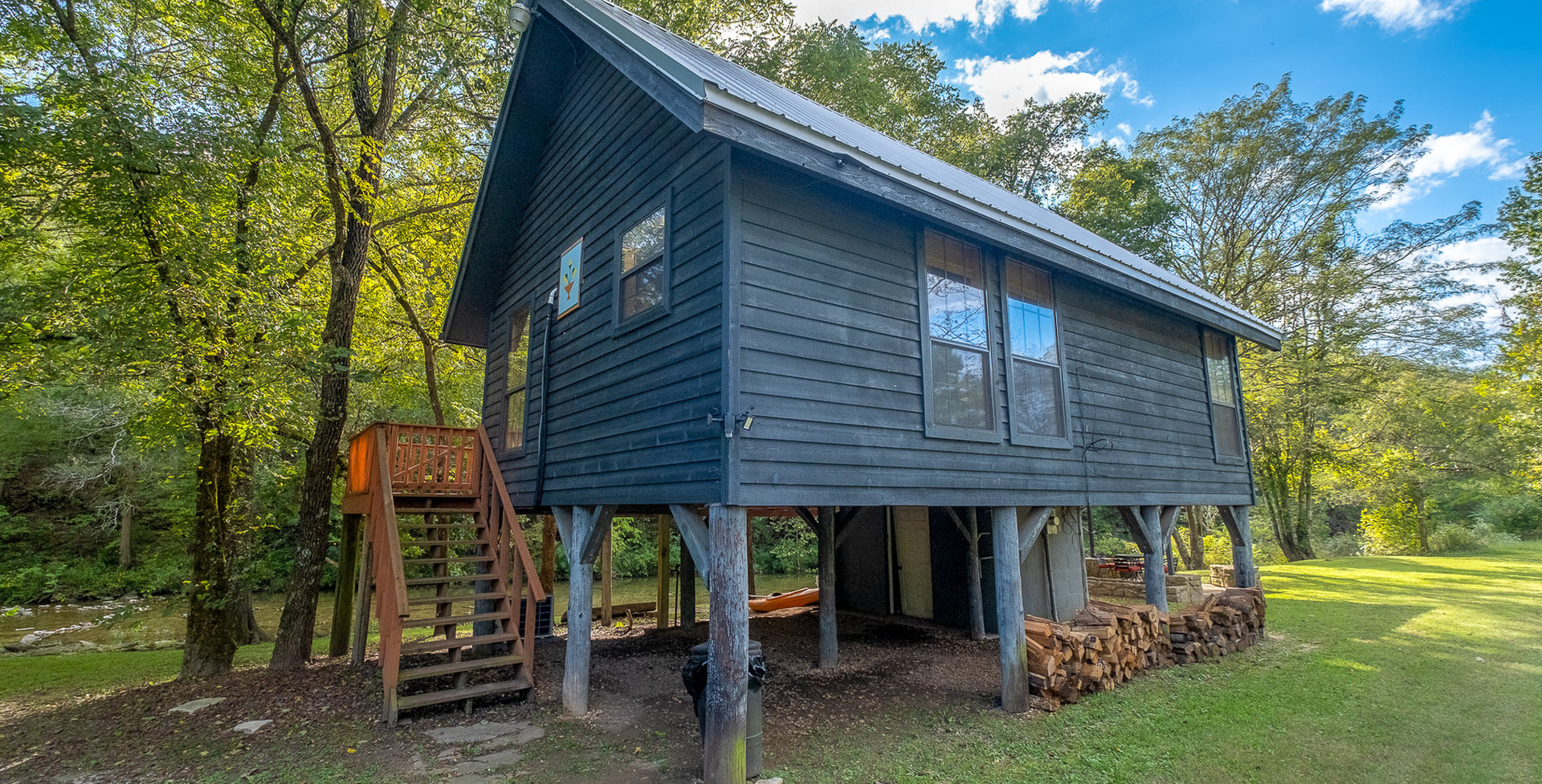 Camphouse on Livingston Creek Fireside Retreats