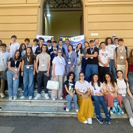 Adesioni alle classi di Academy of Distinction per i talenti della Scuola Italiana. Comunicazione per i Dirigenti Scolastici