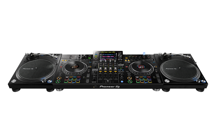 XDJ-XZ with turntables