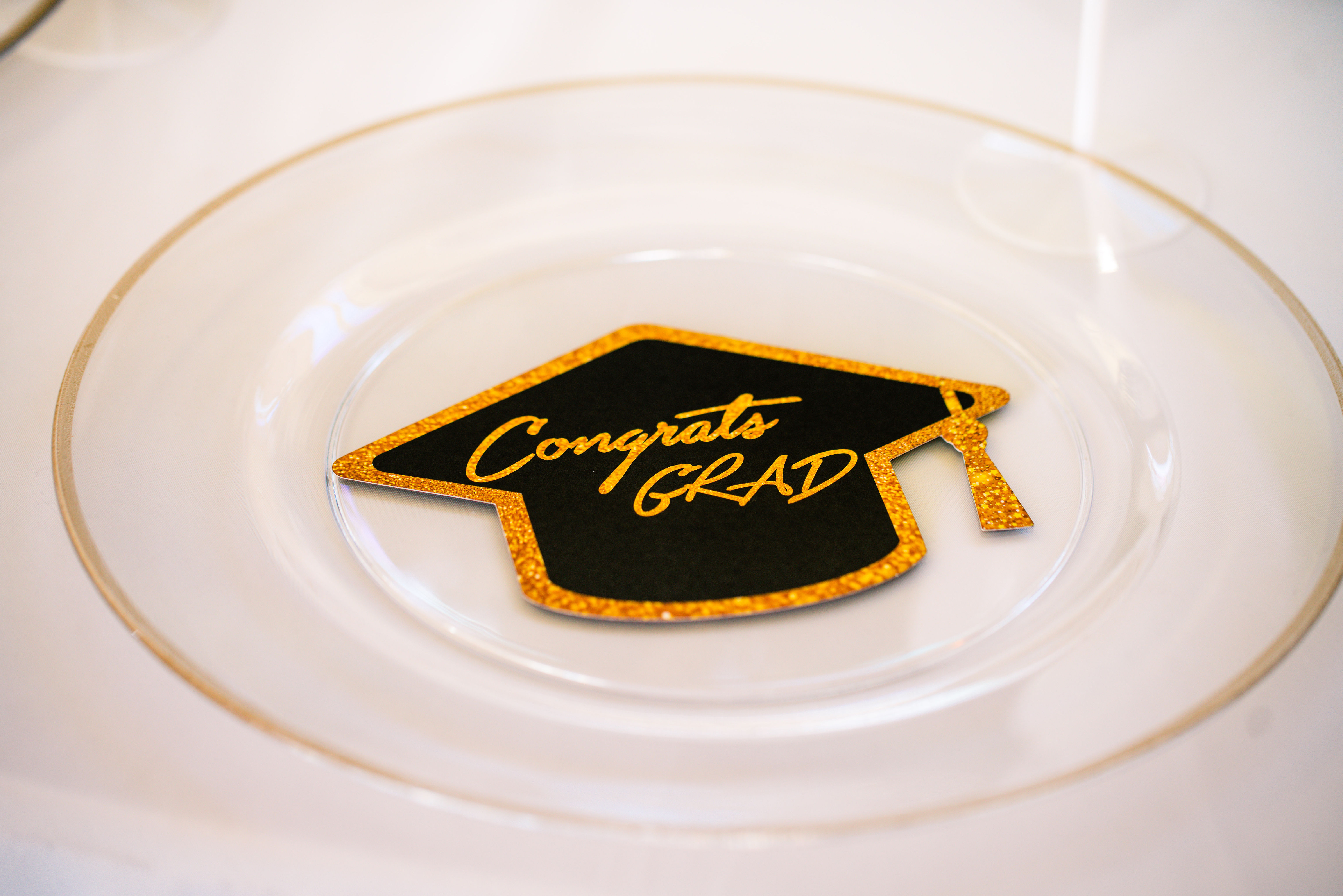 "Touch Of Gold" Charger Plate