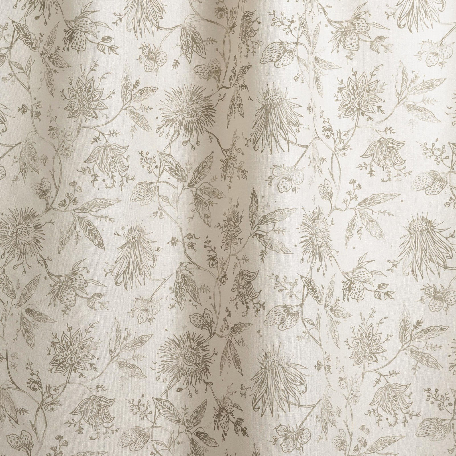 Quercus & Co - Flora in Sage Fabric