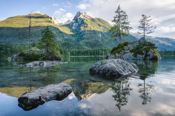 depositphotos_639417124-stock-photo-hintersee-lake-reflection-watzmann-mountain.jpg