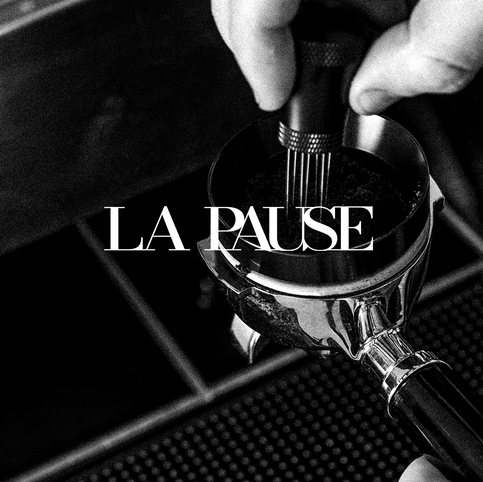 LA PAUSE