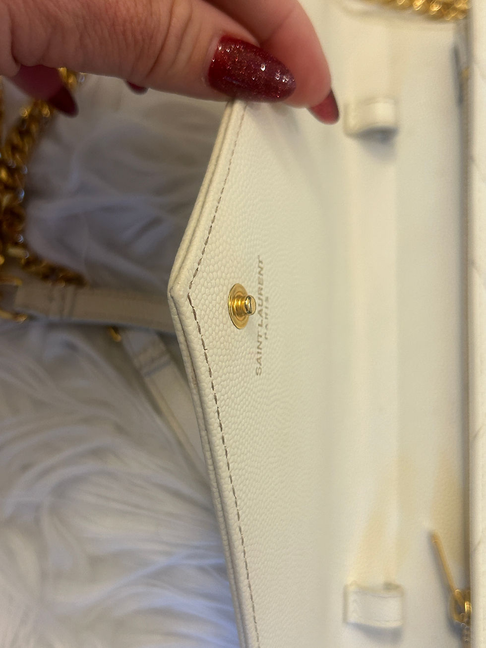 Thumbnail: Saint Laurent Cassandre Envelope Chain Bag in Blanc Vintage Grain de Poudre